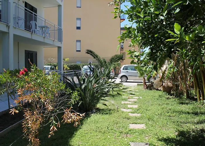 Appartamento Book Your Place *